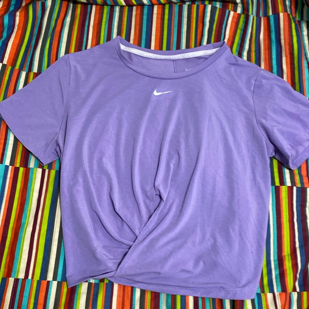 Nike Dri-Fit Purple Athletic Short-Sleeve Top with Reflective Logo